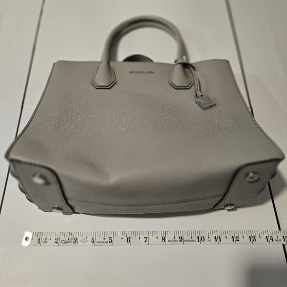 Michael Kors Mercer Large Convertible Pearl Grey Leather Tote Bag - Picture 16 of 16